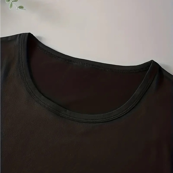 🎃🍂 Stylish Pumpkin Comfort Fit Short Sleeve Tee - Picture 4 of 9